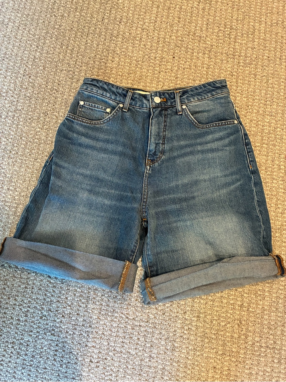 Pilcro Anthropologie High Rise Cuffed Denim Shorts Size 28 Medium Wash - Picture 2 of 6